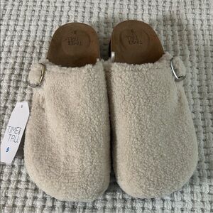Time and Tru Beige Fleece Slippers